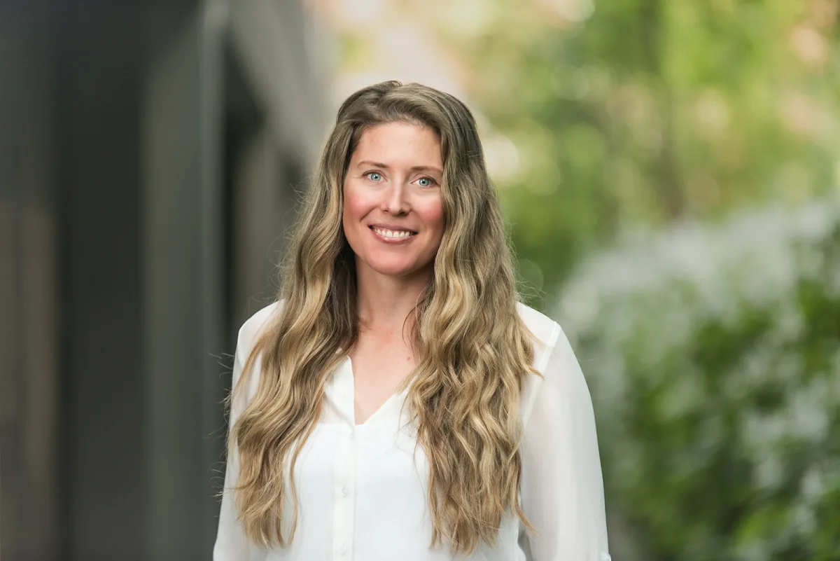 Dr Shannon Gray