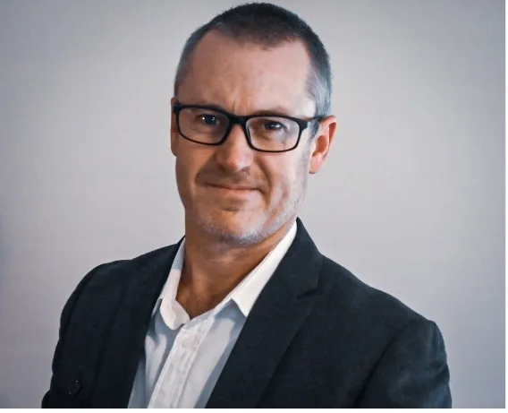 Professor Jason Thompson